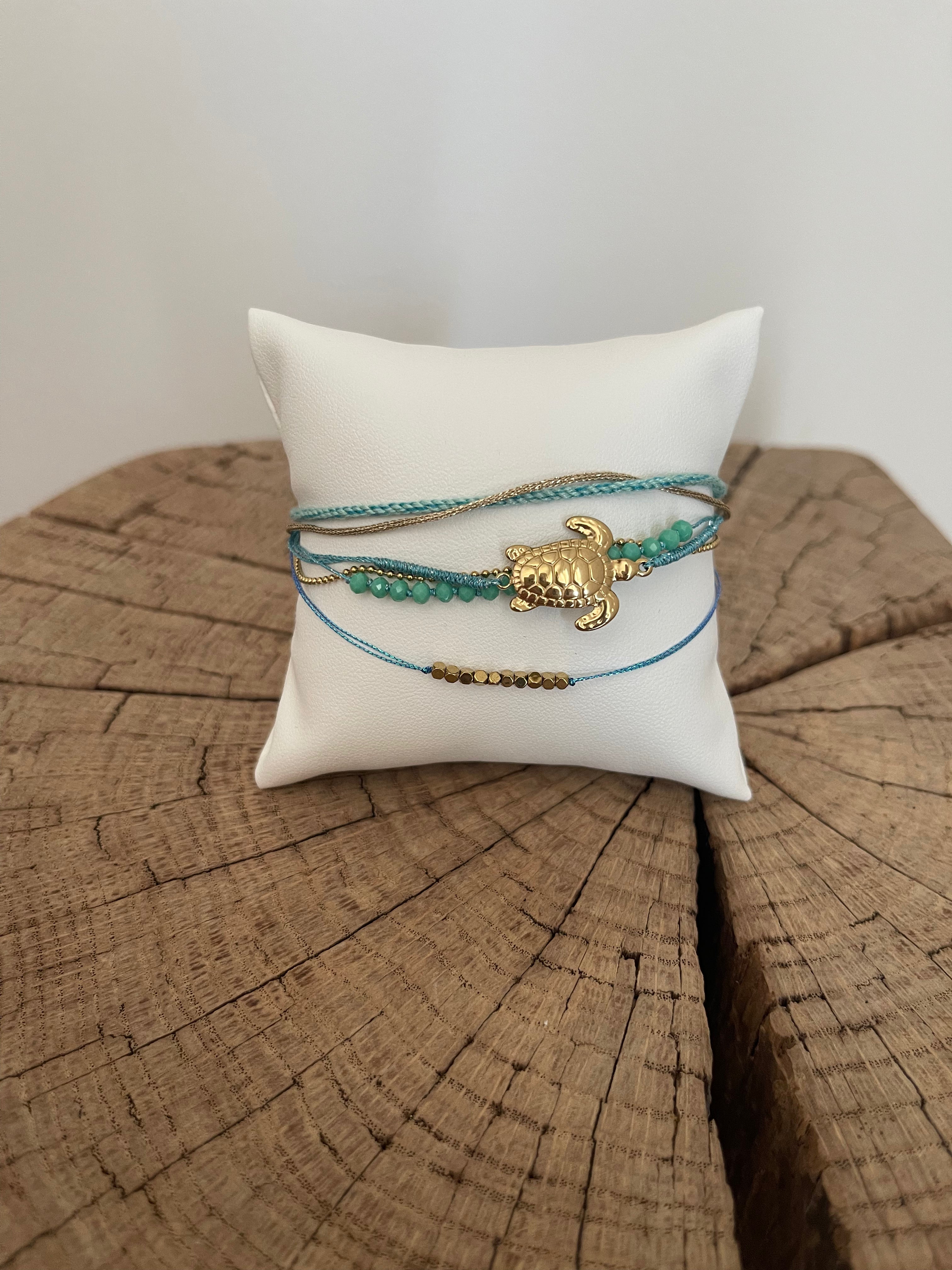 Bracelet corde fine & Tortue Dorée