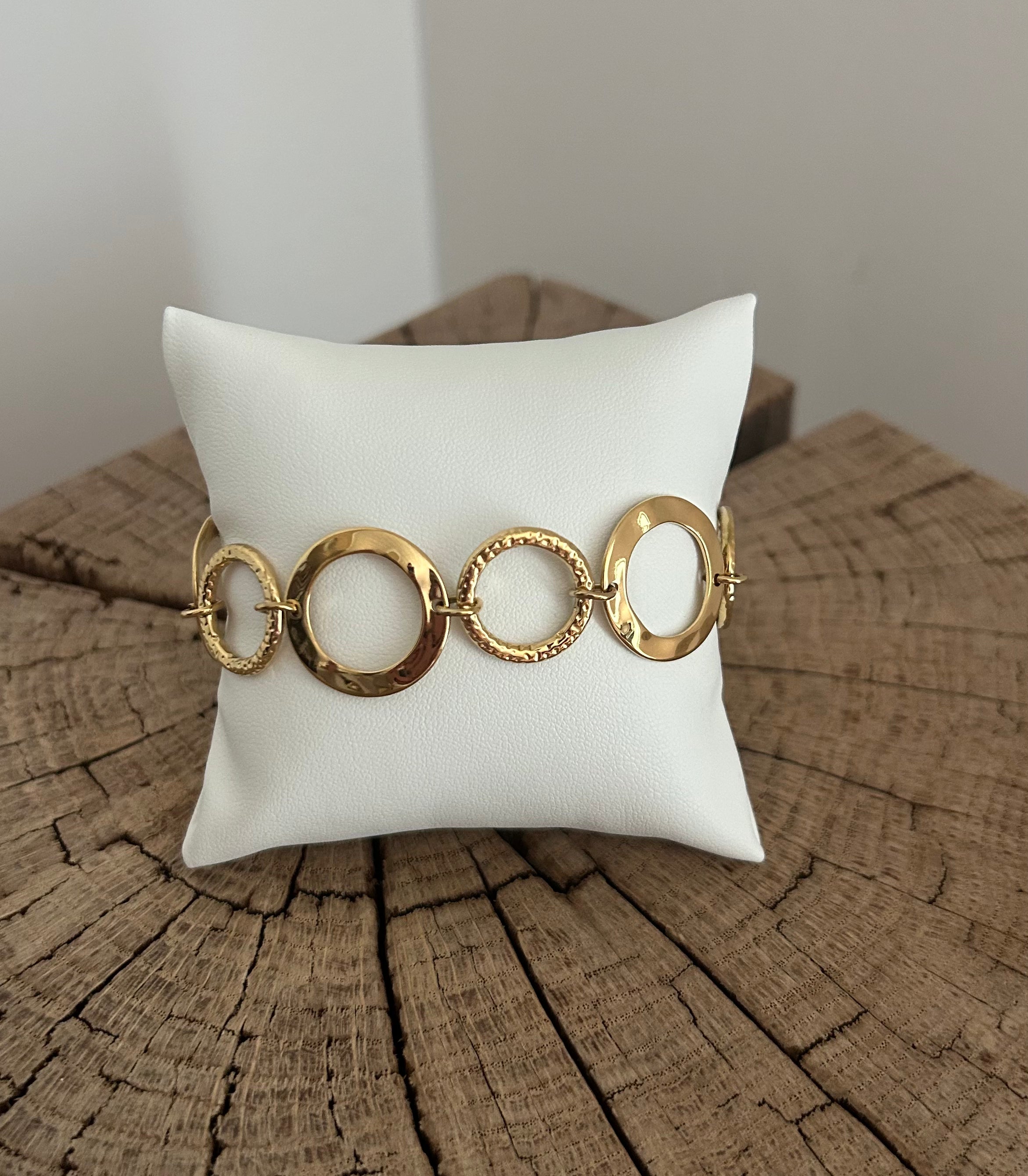 Bracelet Doré Anneaux – Acier Inoxydable