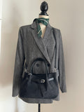 Sac Bucket Suédine ✨ – Noir & Ceinture Cuir Argentée