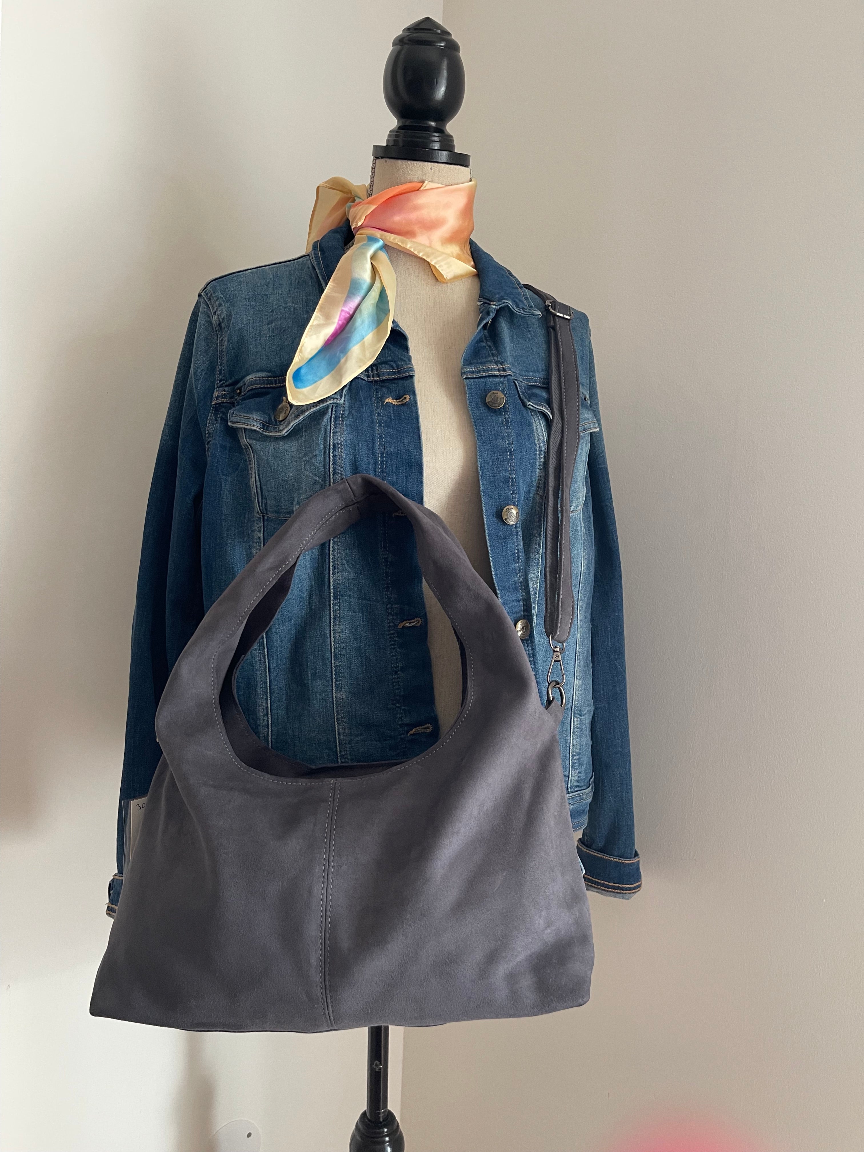 Hobo Bag Suédine ✨ – Gris