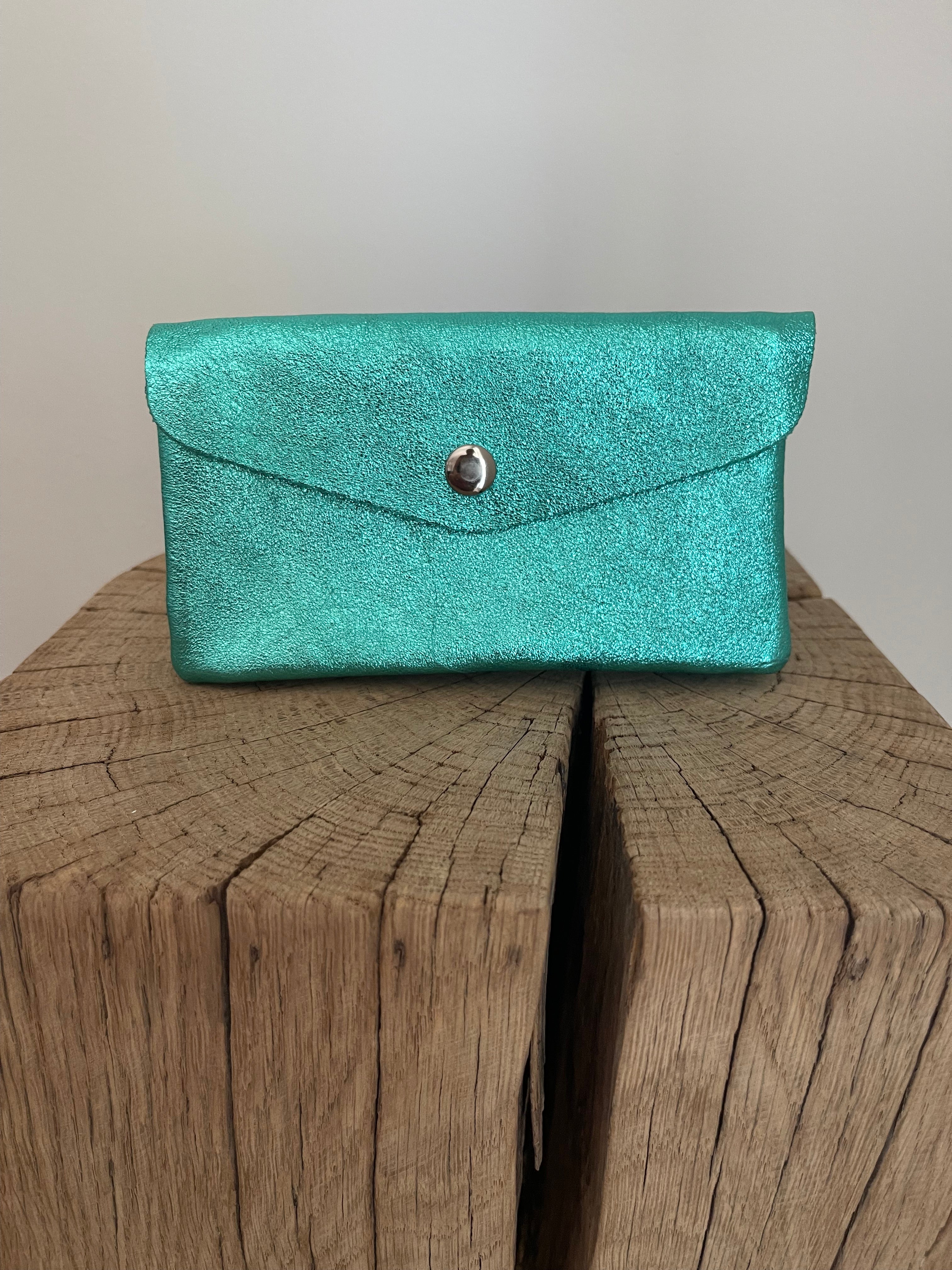 Portefeuille Enveloppe ✨ – Cuir Métallisé Turquoise