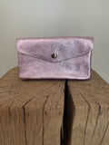 Portefeuille Enveloppe ✨ – Cuir Métallisé Rose