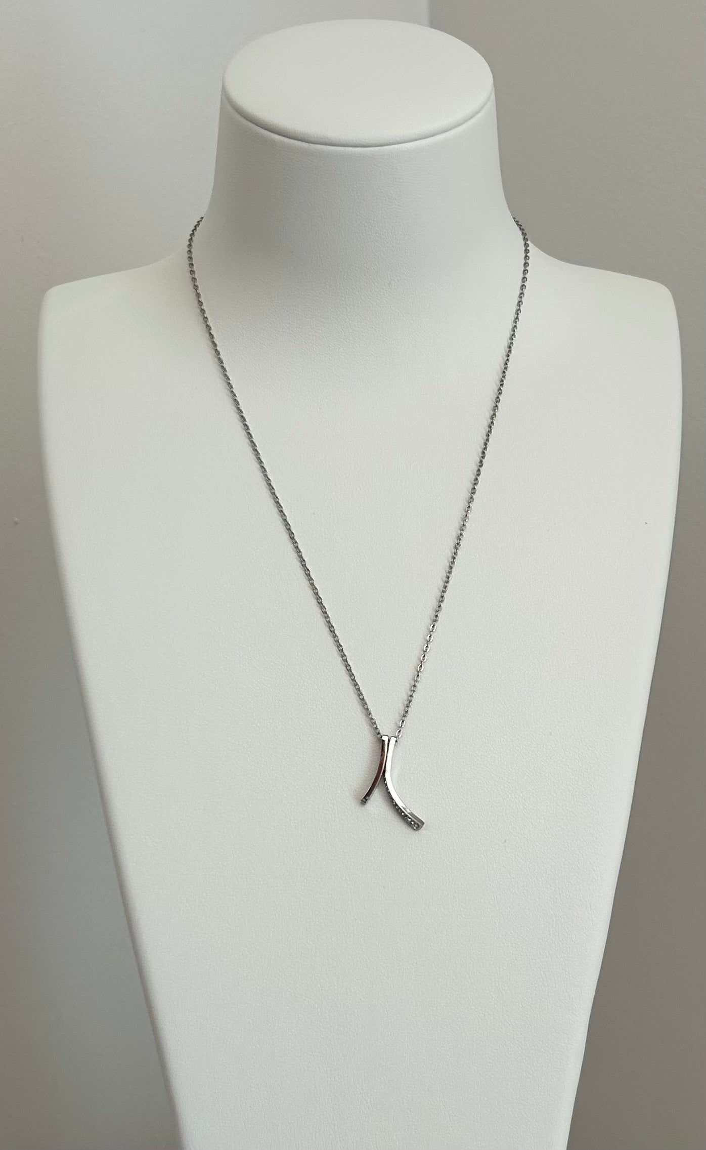 Collier Pendentif V Asymétrique Strass - Acier Inoxydable Argenté