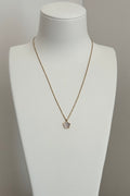 Collier Pendentif Fleur Nacre Blanche - Acier Inoxydable Doré