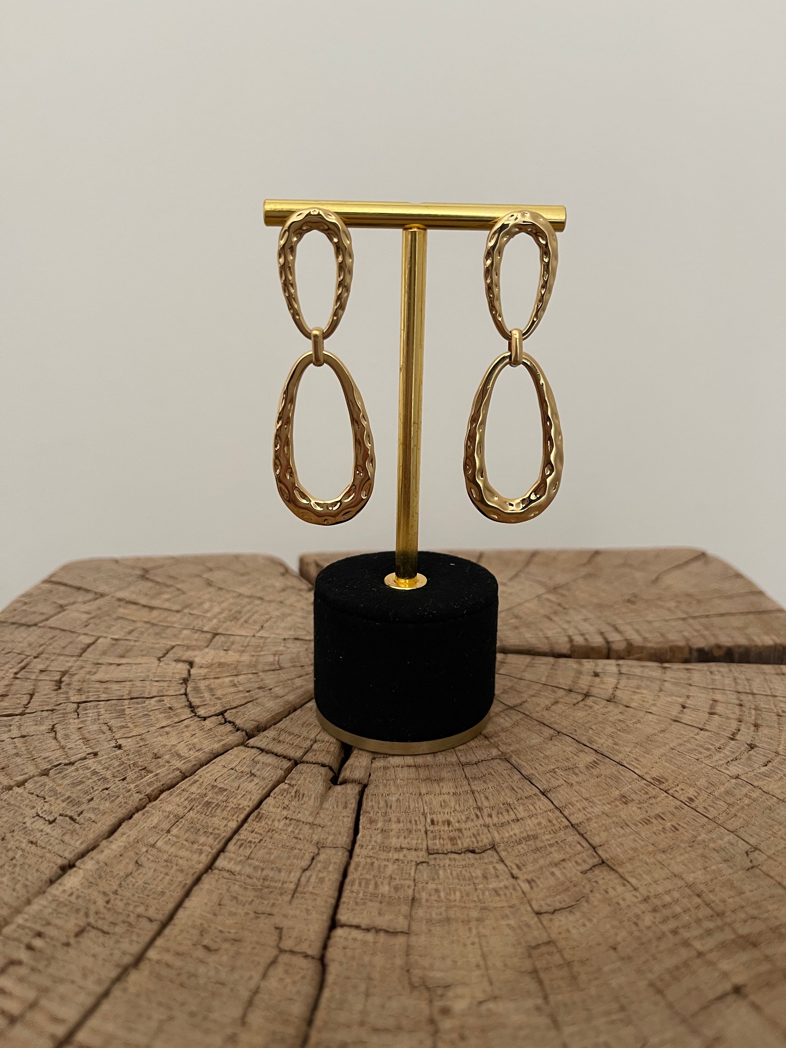 Boucles d'Oreilles Double Anneau Martelé – Acier Inoxydable Doré