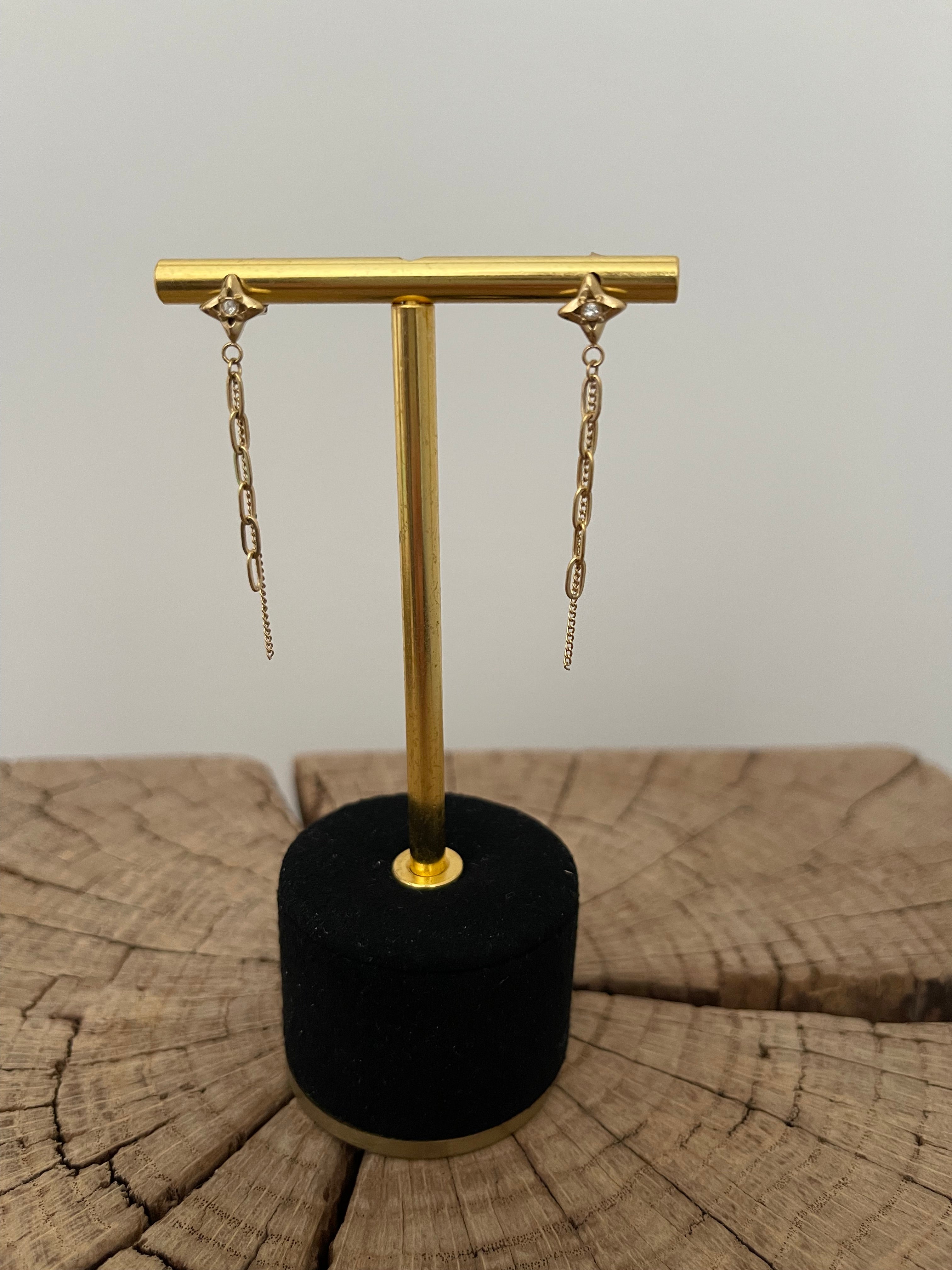 Boucles d'Oreilles Étoile & Double Chaîne – Acier Inoxydable Doré