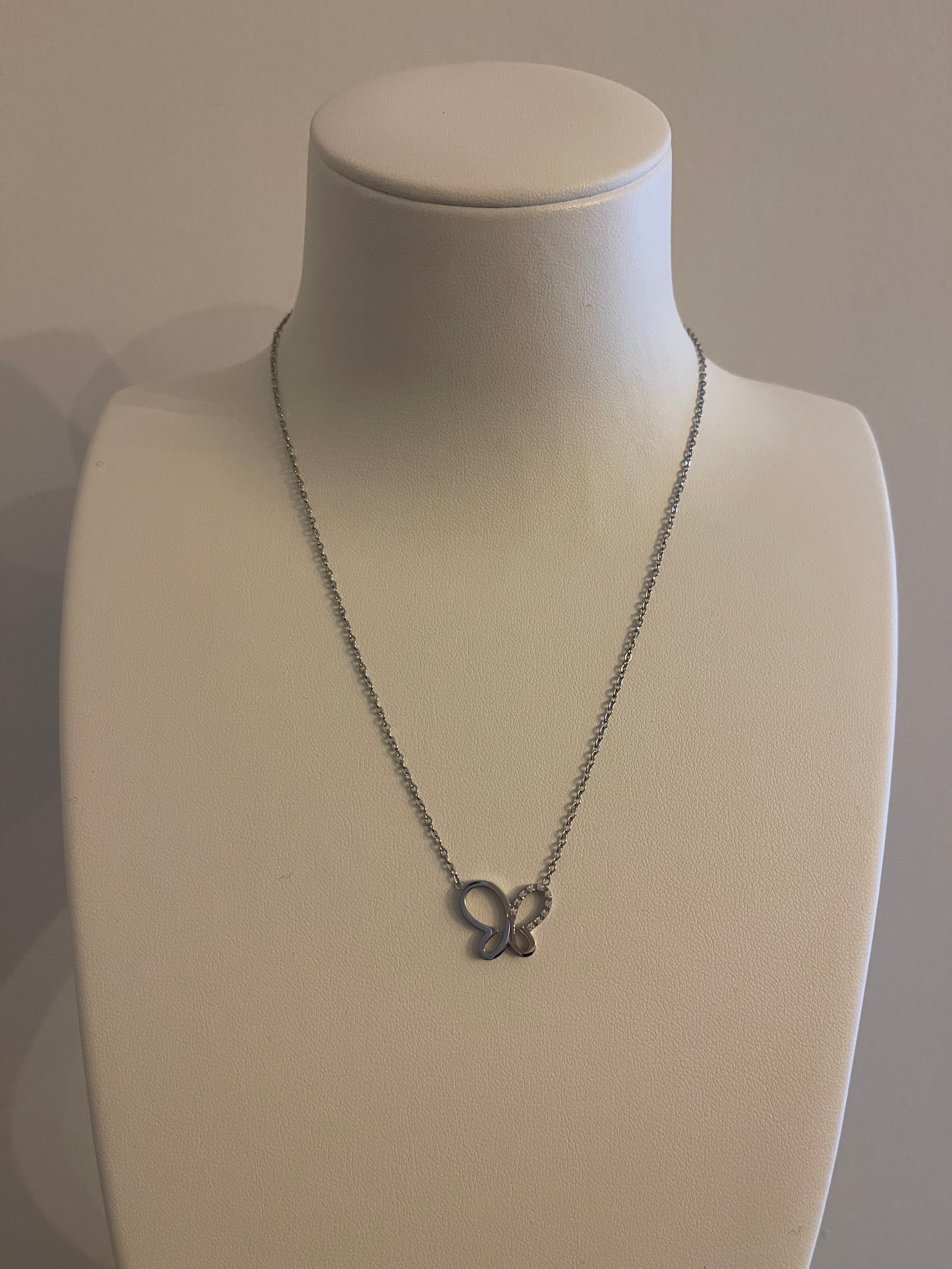 Collier Pendentif Papillon Ajouré Strass - Acier Inoxydable Argenté