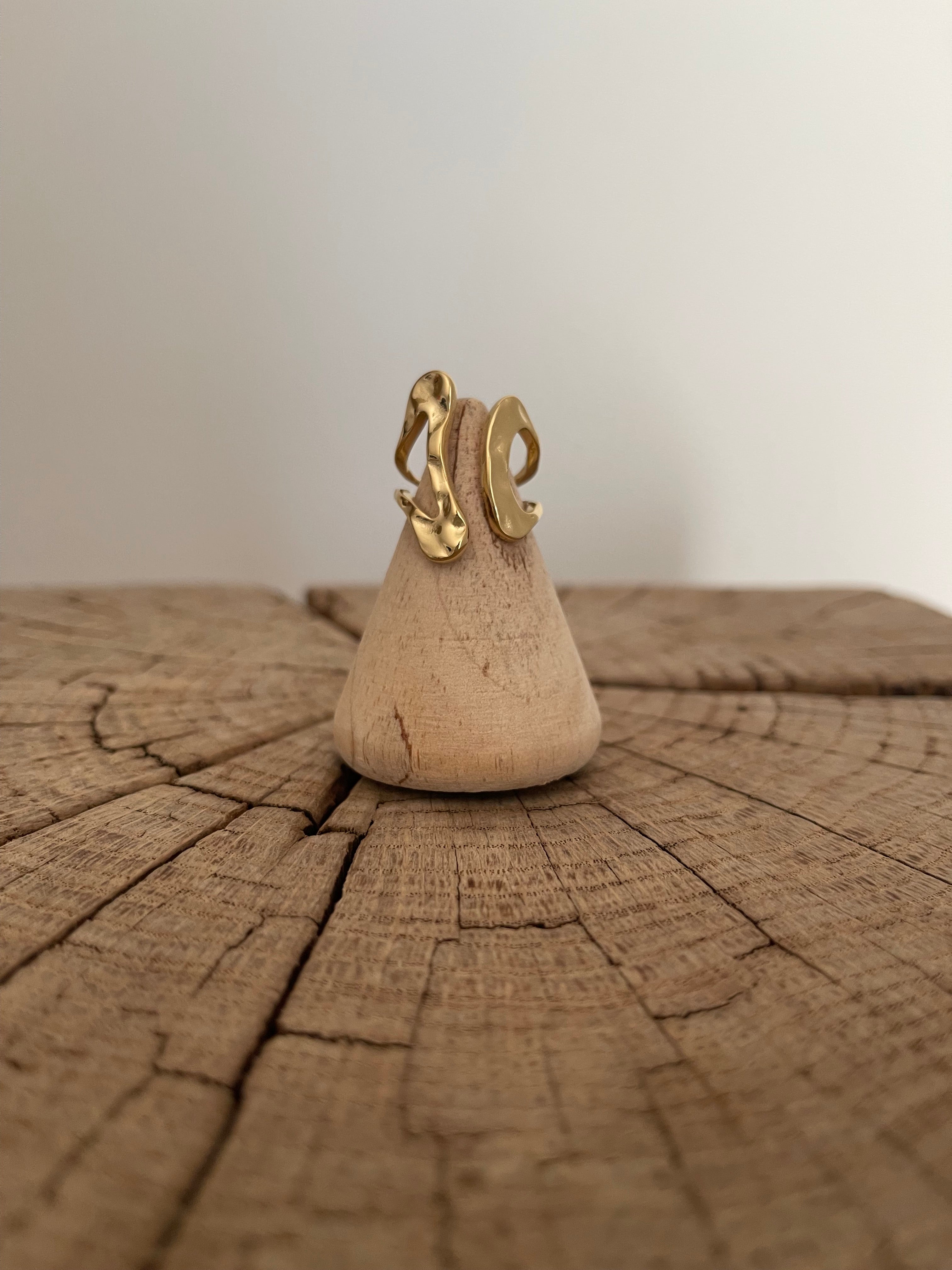 Bague Vague Enroulée – Acier Inoxydable Doré